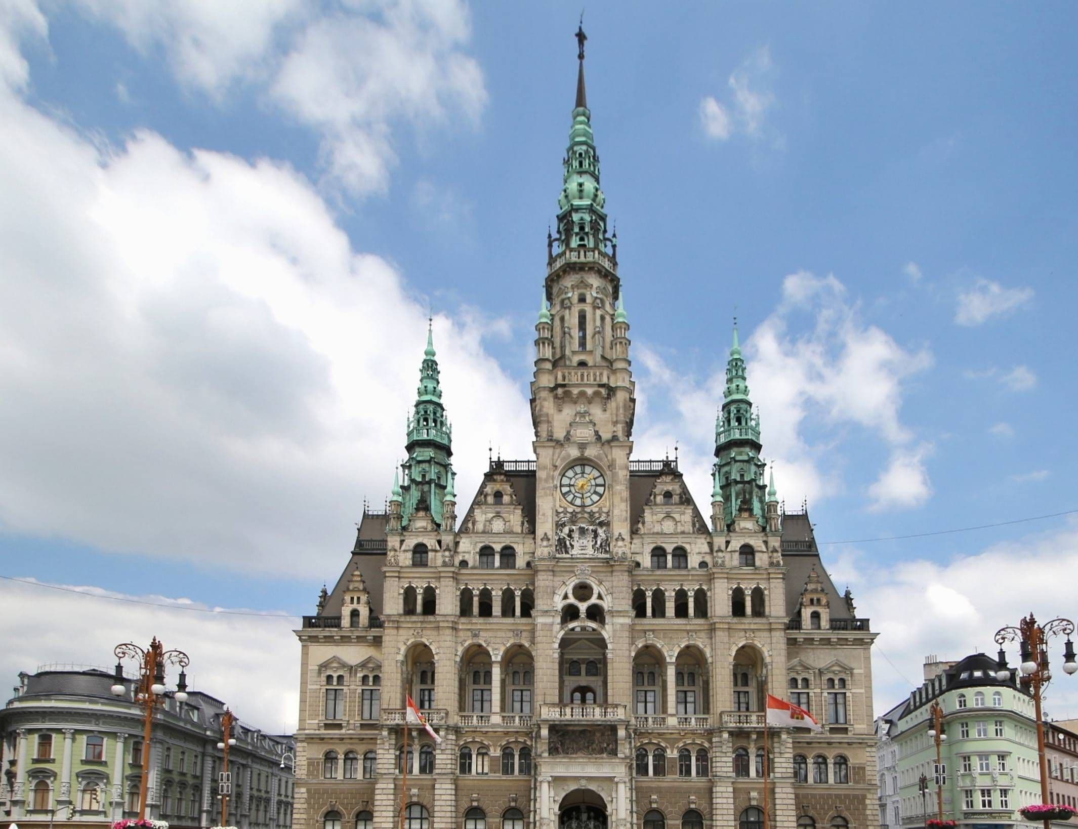 Liberec_namesti_a_radnice_4 (1)